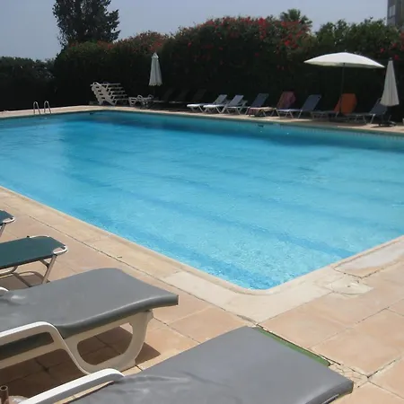 River Beach With Pool Apartment